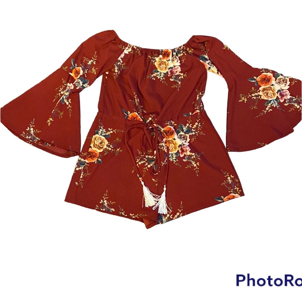 ❤️HAUTE ROUGE OFF SHOULDER FLORAL ROMPER❤️ - Picture 1 of 6
